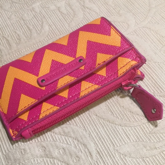 Vera Bradley Pink Slim Coin/Card Clip Purse - Picture 11 of 15